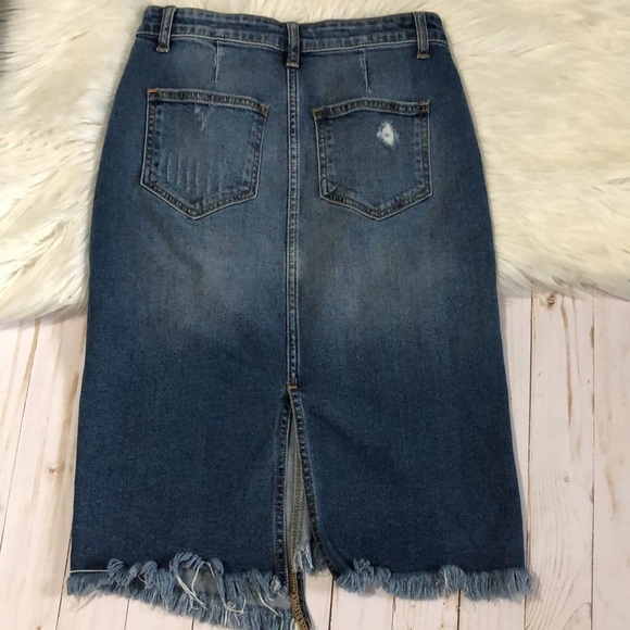 KanCan skirt size XS. (24 waist) - Picture 8 of 12